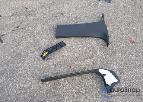 2020 Chevrolet Colorado 4Wd Short Box Z71 z USA, uszkodzony, nr VIN 1GCGTDEN3L1140012